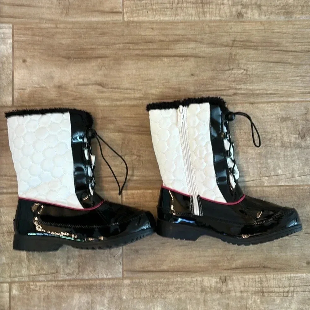 Totes insulated pink, white and black fur rain or snow boots